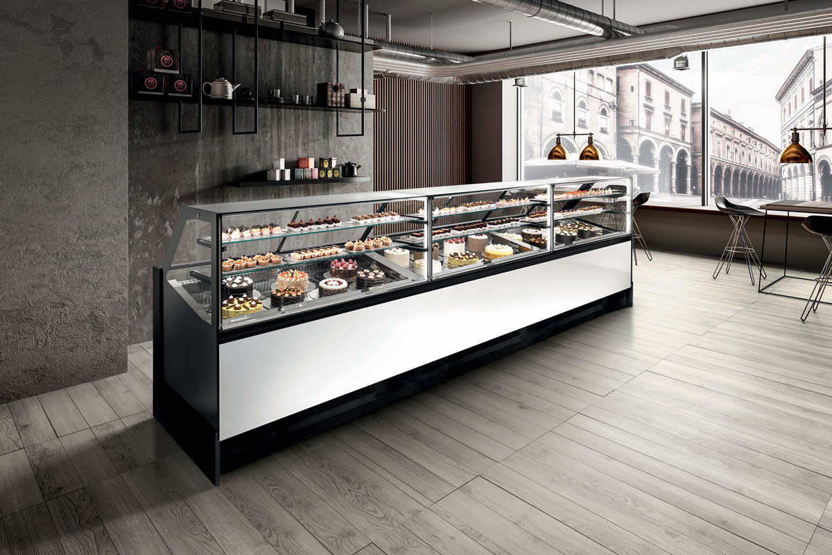 Frigomeccanica, mostradores y vitrinas italianas